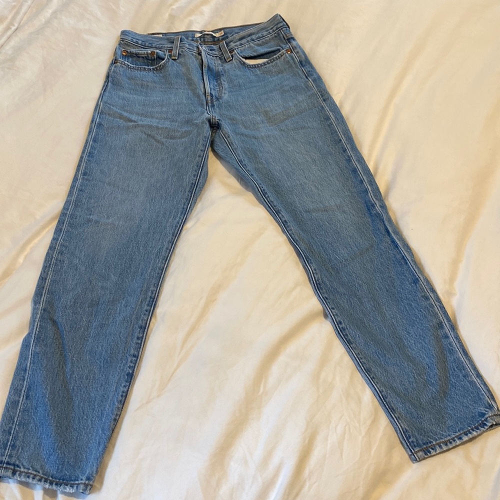 Levi’s wedgie fit jeans 27 button fly